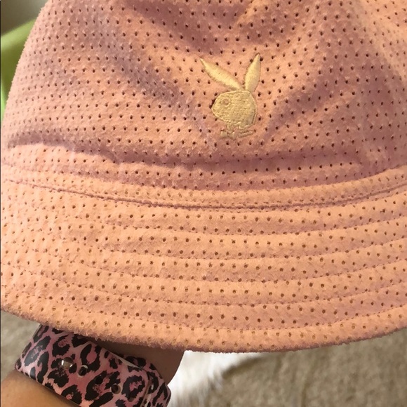PINK PLAYBOY BUCKET HAT - Picture 6 of 6